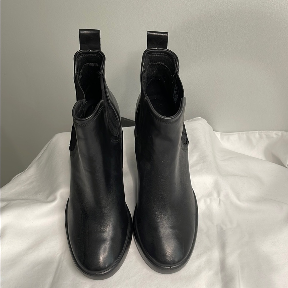 ECCO Women's Platform Shape Sculpted Motion Ankle Boot